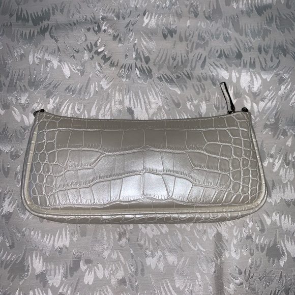 Purse - Picture 2 of 2